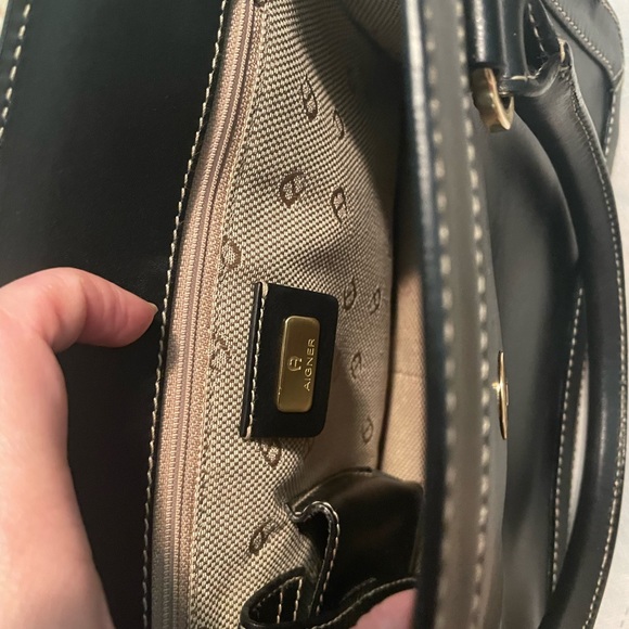 AIGNER black handbag - Picture 6 of 9